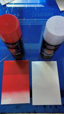 Vernice spray aerosol acrilica, forma liquida da 400 ml, asciugatura rapida con solvente DME